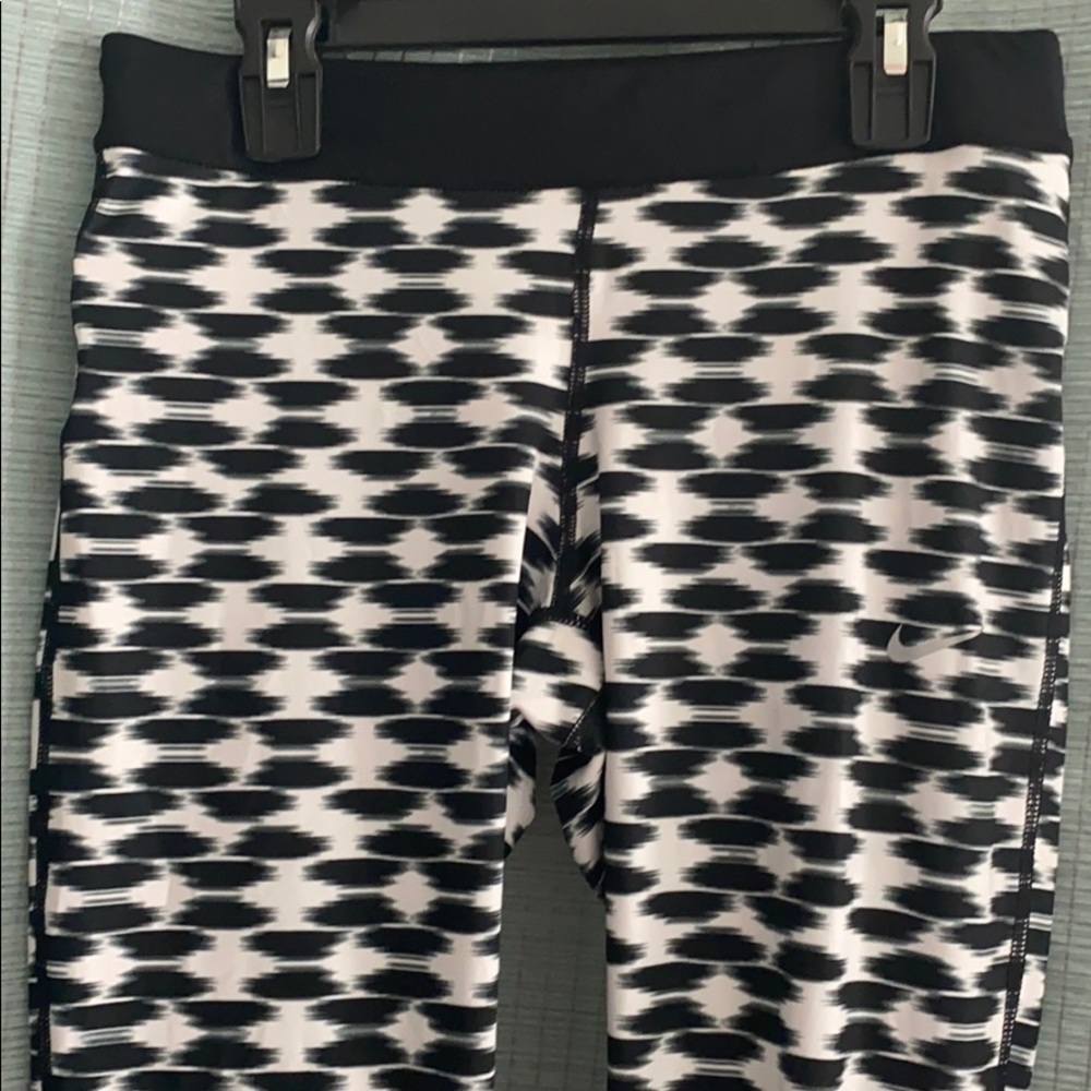 Nike women’s Dri-fit running leggings NWOT